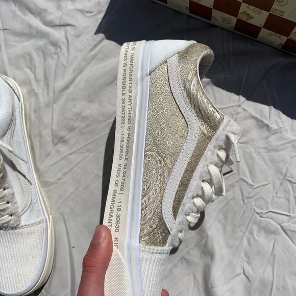Vans x Kids of Immigrants Collab Old Skool White - Picture 6 of 15